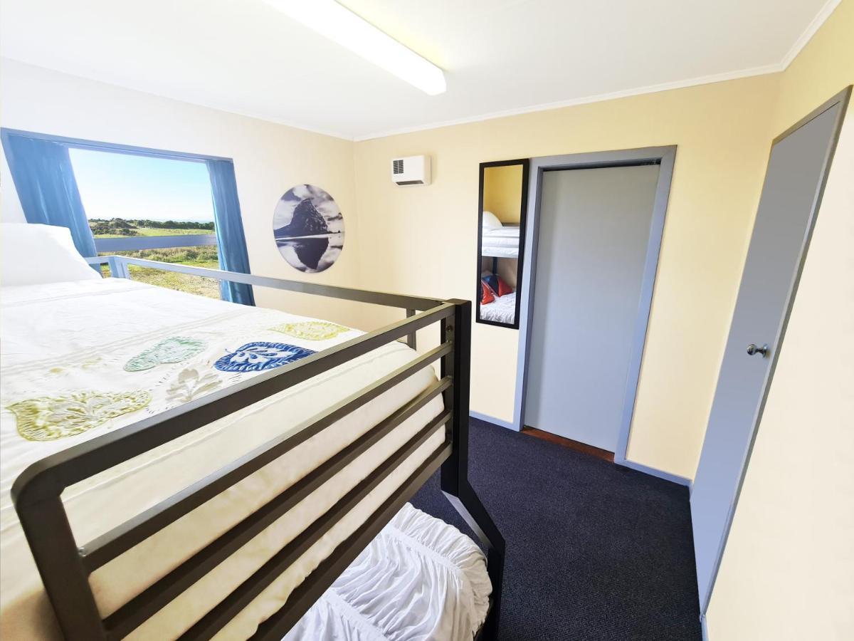 Rarakau Lodge Tuatapere Екстер'єр фото
